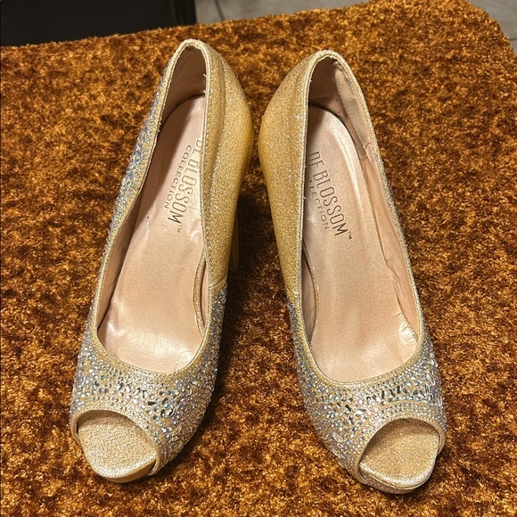 De Blossom Collection Glittering Gold and Silver Heels - Picture 1 of 8